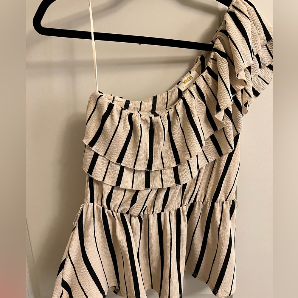 Maeve by Anthropologie one shoulder tank